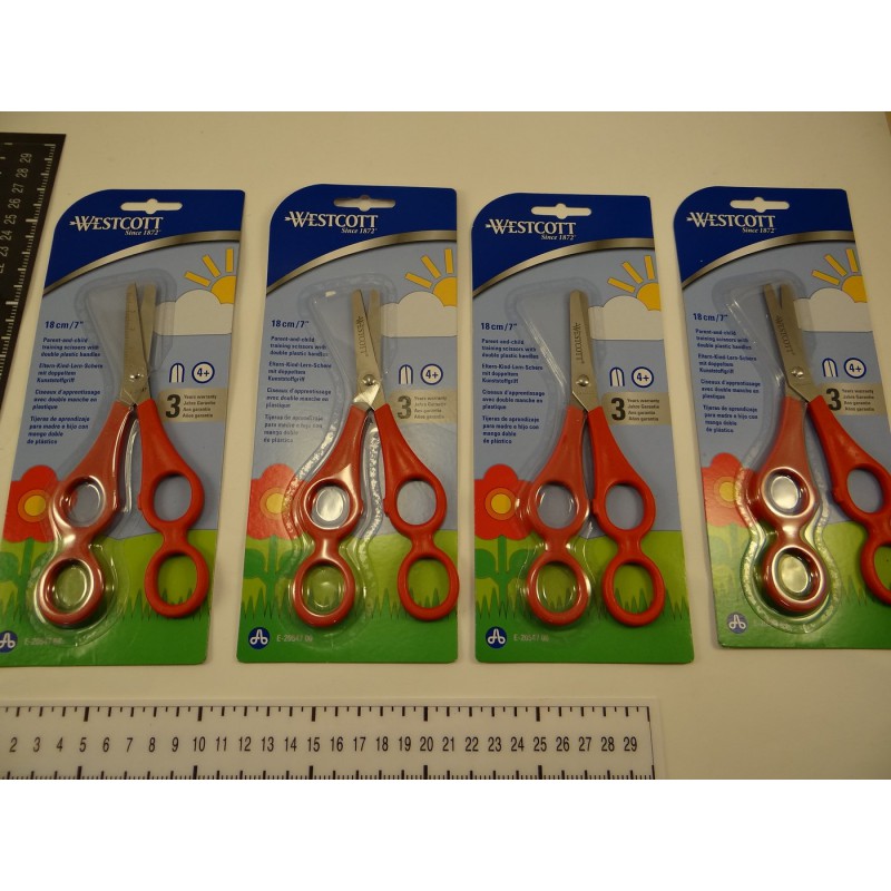 Ciseaux d'apprentissage.